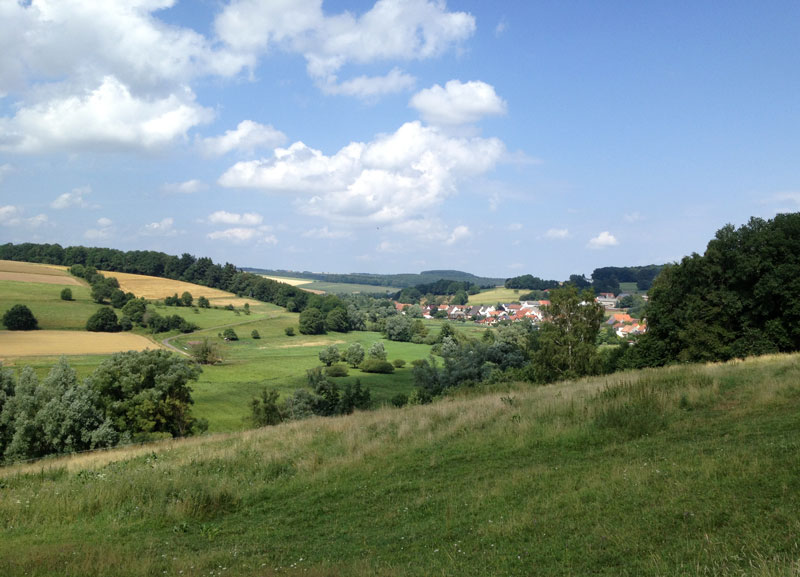 Auf den letzten Kilometern zum Kloster Hornbach