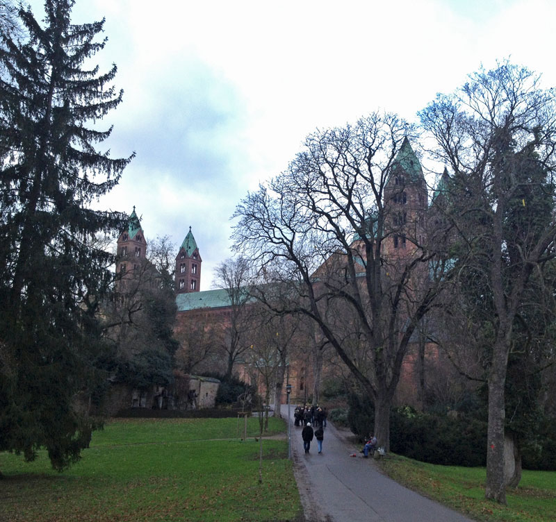 Weg zum Speyer Dom