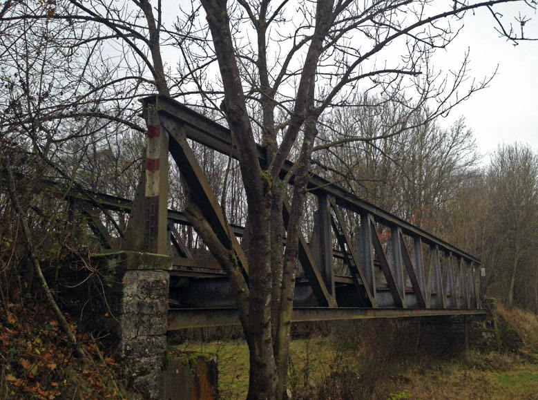 Verlassene Eisenbahnbrücke Westernhausen